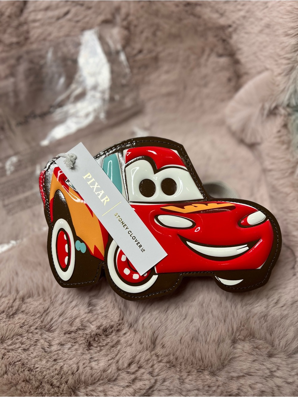 Disney Pixar Cars Lightning McQueen
Pouch Belt Bag NWT w/ removable strap!